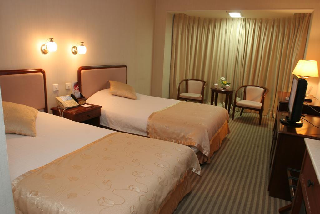 Jingbin Hotel Beijing Exterior photo