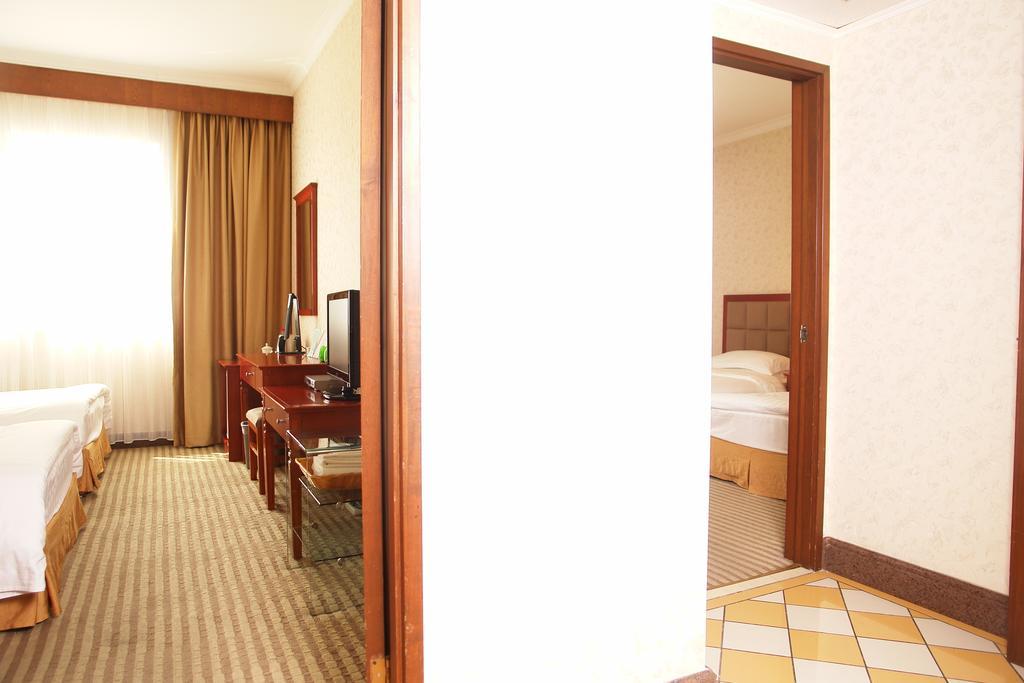 Jingbin Hotel Beijing Exterior photo