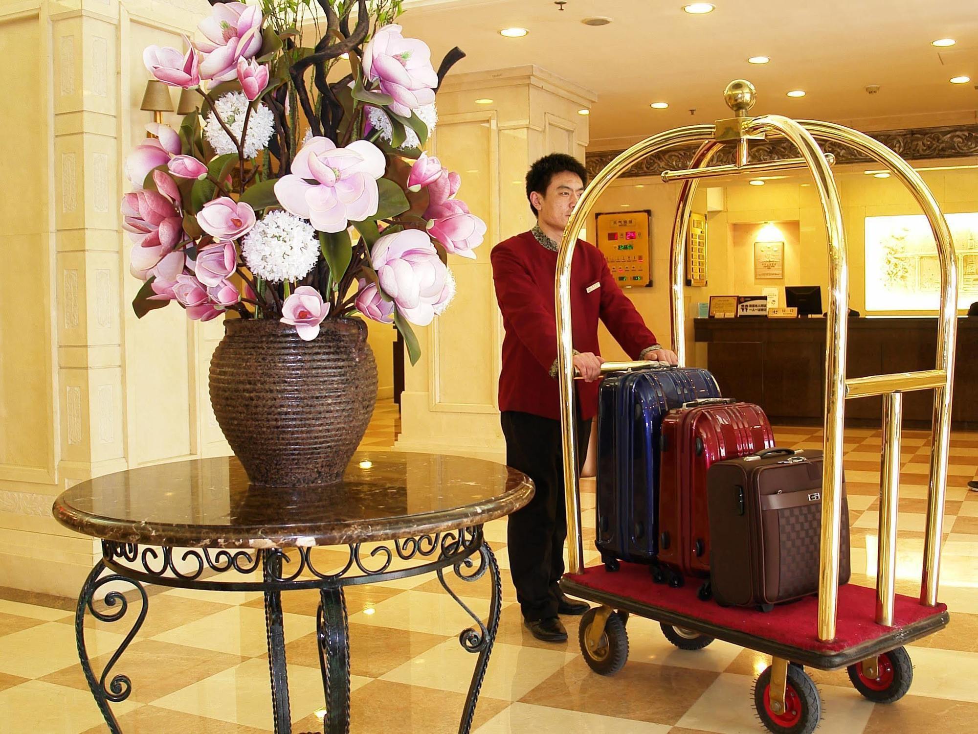 Jingbin Hotel Beijing Exterior photo